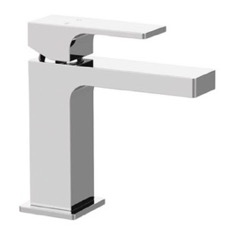 Modern Single Handle Bathroom Faucet in Chrome