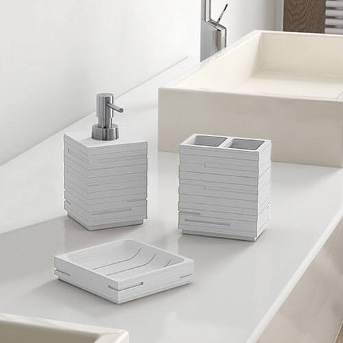 Quadrotto White Bathroom Accessory Set Gedy QU200-02
