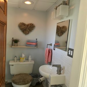 CeraStyle 0013-000,CeraStyle 001300-U-One Hole,CeraStyle 001300-U all/2020-05-20/bathroomsink-46JAC.jpg